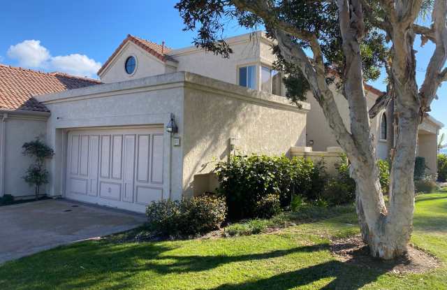 3-BEDROOM / 3-BATHROOM TOWNHOUSE - CORONADO - AVAILABLE NOW!! - 31 Aruba Bend, Coronado, CA 92118
