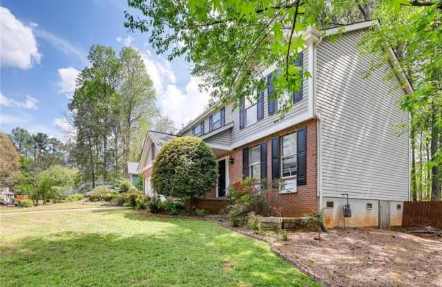 1305 Taylor Oaks Drive Gallery 2