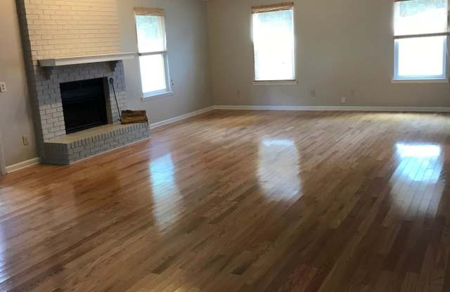 5265 ALLOAKS CT Gallery 3
