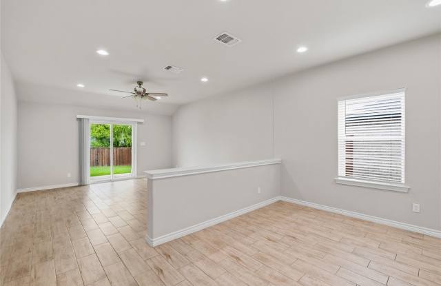 1104 Silverton Drive Gallery 3