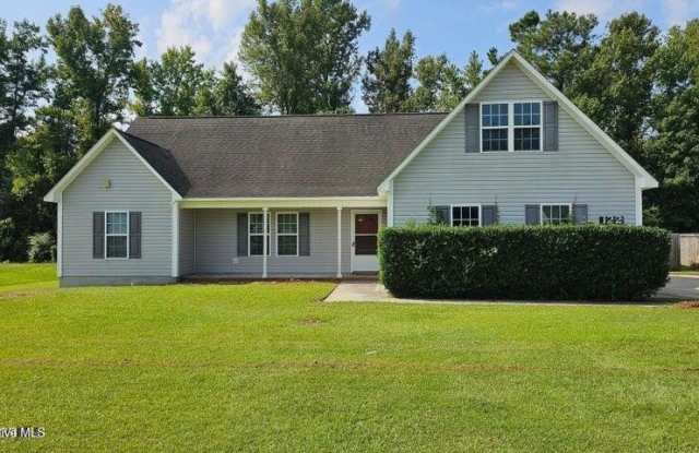 122 Christy Drive - 122 Christy Drive, Onslow County, NC 28574
