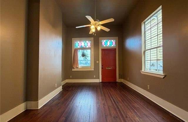 4049 ULLOA Street Gallery 4