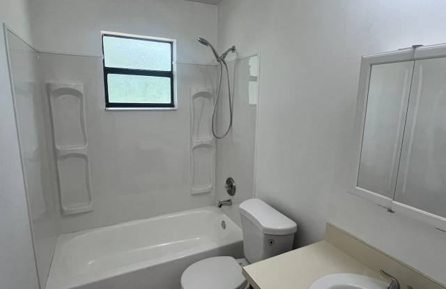 279 Webbwood Ave photos photos