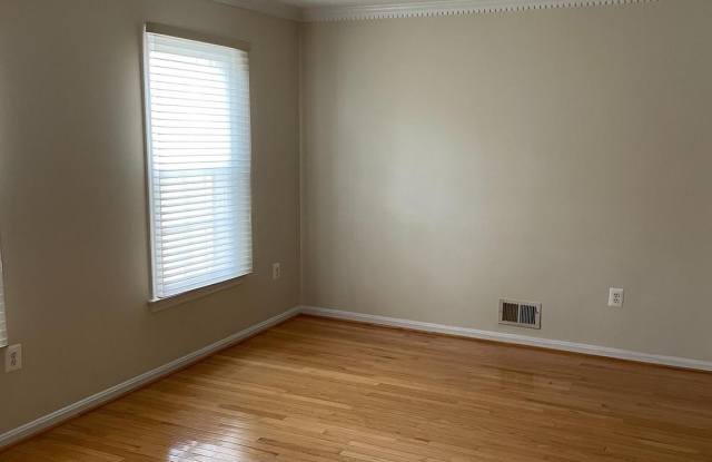 2032 PIERIS COURT Gallery 3