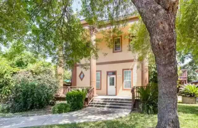 411 East Carson - 2 Gallery 2
