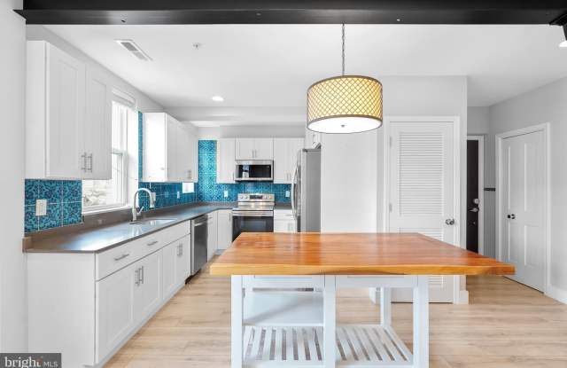 5024 9TH STREET NW - 5024 9th Street Northwest, Washington, DC 20011
