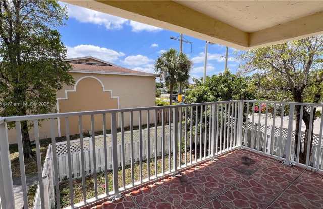 4670 NW 79th Ave photos photos