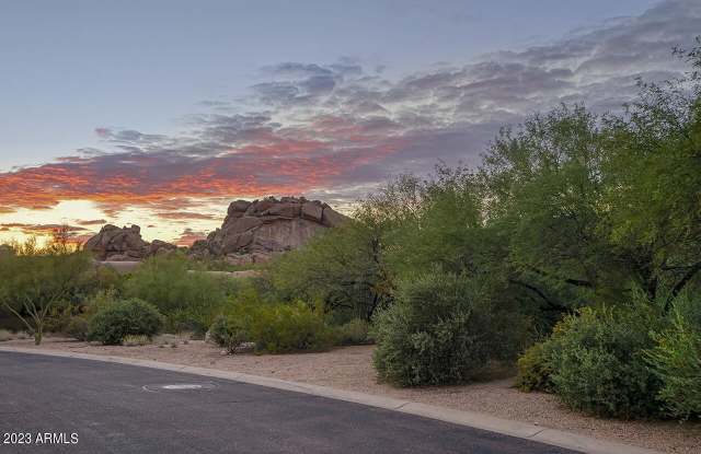 7373 E CLUBHOUSE Drive E Gallery 4