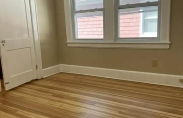 10 Warman St Gallery 3
