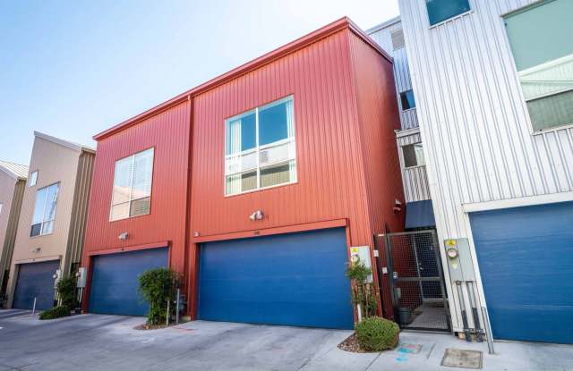 2/BD 2/BA Rare 3-Story Downtown Rental – Soaring Ceilings + Back Patio photos photos