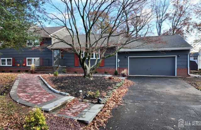 221 Wyckoff Avenue - 221 Wyckoff Avenue, Piscataway, NJ 08854