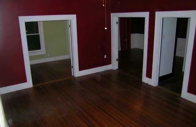 1604 Nickerson Street Gallery 2