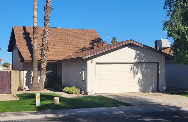 10024 W SELLS Drive photos photos
