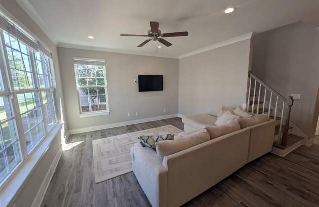 1445 Springvale Hill Drive Gallery 2