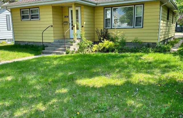 4 Bedroom- Walking distance to BSU photos photos