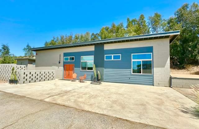 Beautifully Remodeled Top to Bottom Single-Story Home on Gated Property in De Luz Heights Community outside of Fallbrook! photos photos