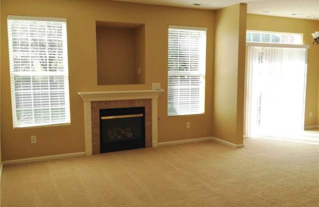 4107 Weston Pointe Drive Gallery 4