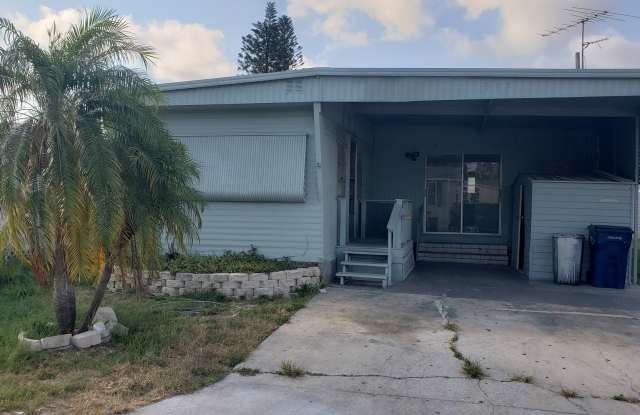 3 bedroom 2 bath Move in Special half off first months rent photos photos