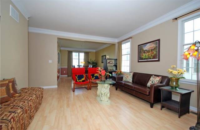 12 ESTERBROOK DRIVE Gallery 2