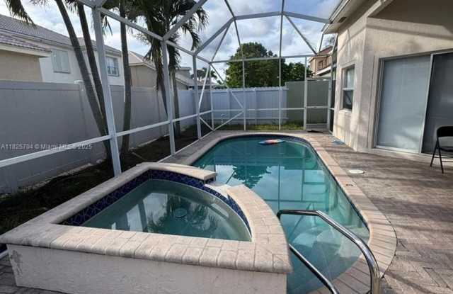 3055 El Camino Real, West Palm Beach, FL 33409 photos photos