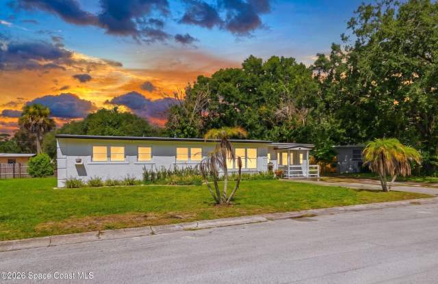 1009 Greenwood Way Gallery 1