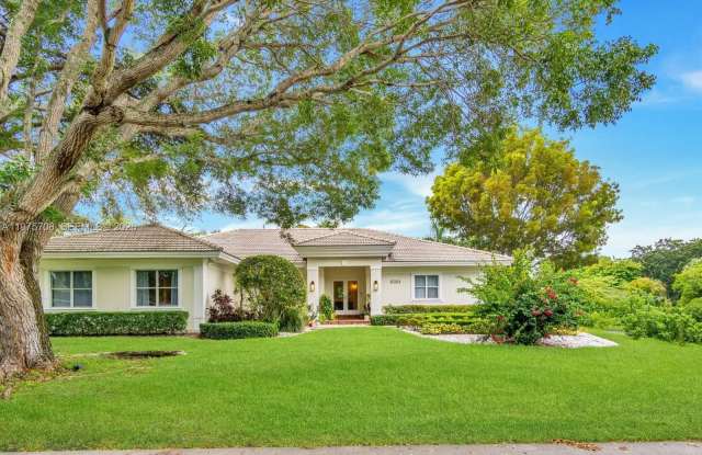 16550 SW 77th Ct photos photos