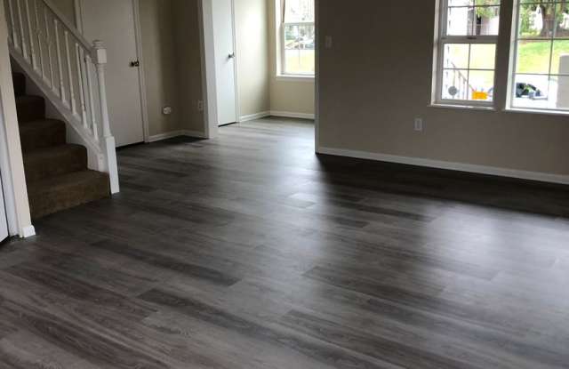 3bd/2.5ba House in Tacoma Gallery 4