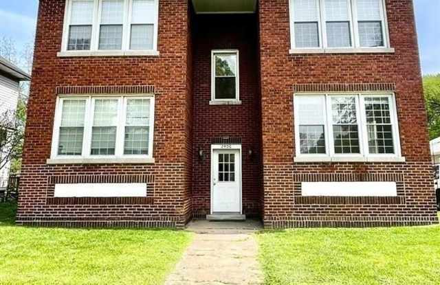 2406 Edison Boulevard - 2406 Edison Avenue, Granite City, IL 62040