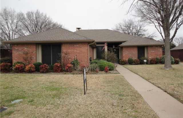 2205 Wimbledon Drive - 2205 Wimbledon Drive, Arlington, TX 76017