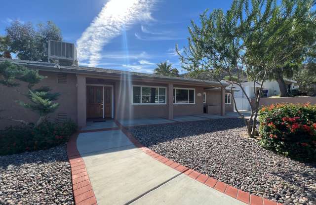 AVAILABLE NOW! AMAZING 3 Bedroom 3 Bathroom Home with Pool, Spa, RV Parking and MUCH MORE! photos photos