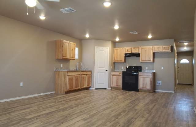 Cozy 3 Bedroom Home Gallery 3