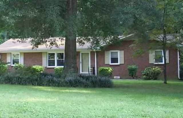 Upcoming 3 Bedroom Rental in Colfax! photos photos