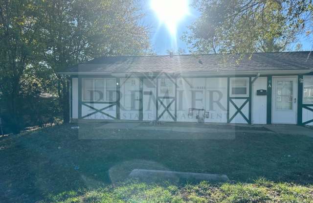 6111 E 153rd St #B, Grandview, MO 64030 2B 1B - rent $895 / Move in ready/ photos photos