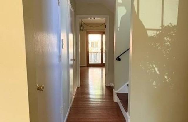 10252 FRIENDSHIP CT Gallery 3