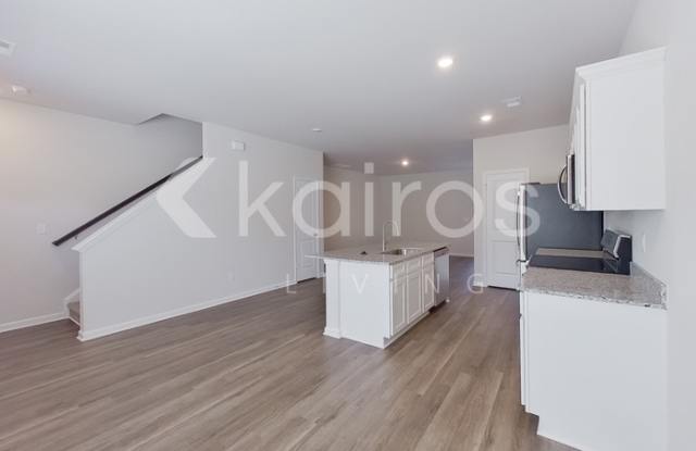 2561 Banyan Circle Gallery 4