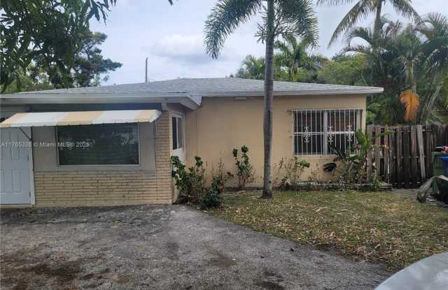 1244 NW 7th Ave photos photos