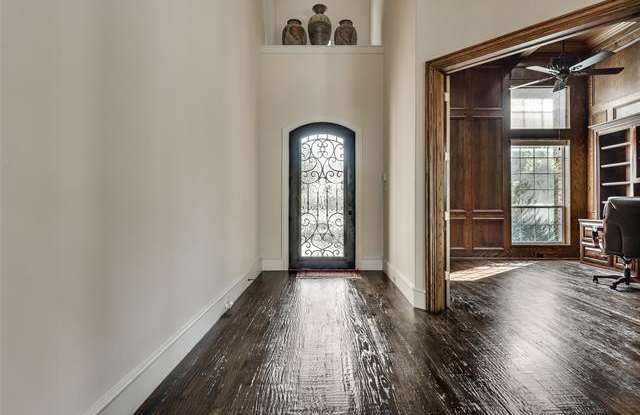 4613 Meadow Ridge Drive Gallery 3