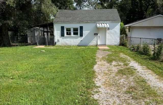 2 bed 1 bath home, $1050.00 Near Bunn Park photos photos