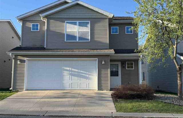 109 Oriole Path photos photos