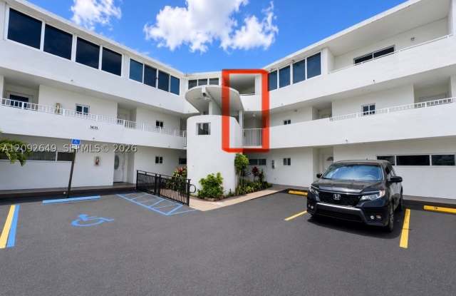 5611 W 25th Ct Gallery 1