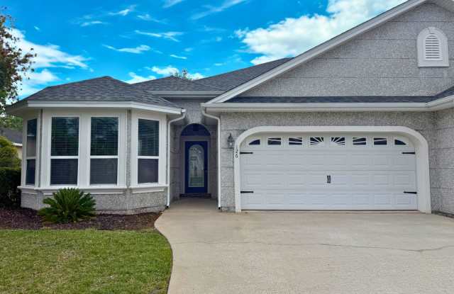 Rare find! 4/3 with amenities! photos photos