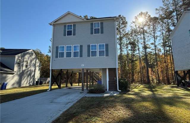 1045 Bombay Drive photos photos