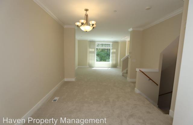 2802 118th Ave SE Unit #3 Gallery 4