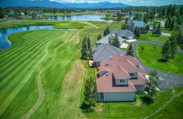 Fully Furnished Townhome On Golf Course Gallery 1