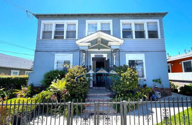 341 W. Amar Street photos photos