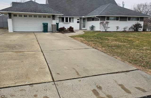 65 SILVERSPRUCE Road photos photos 65 SILVERSPRUCE Road photos photos