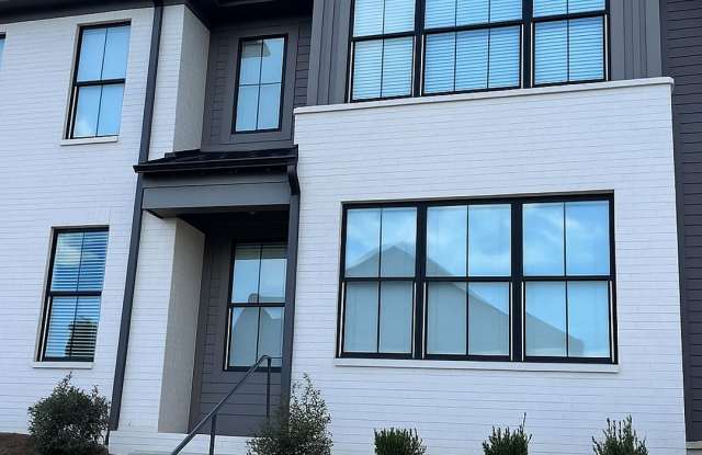 3BD/3.5BA @ THE RESERVE Gallery 1