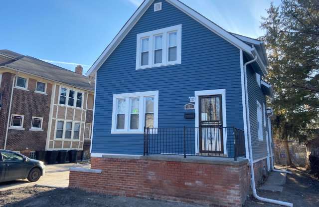 $1,300 - Newly 3 Bedroom 2 Bath photos photos
