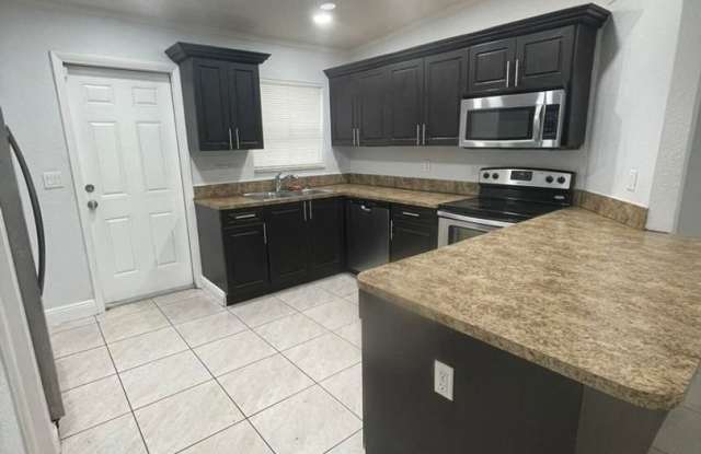 521 Brown Road, Lake Worth, FL 33462 photos photos