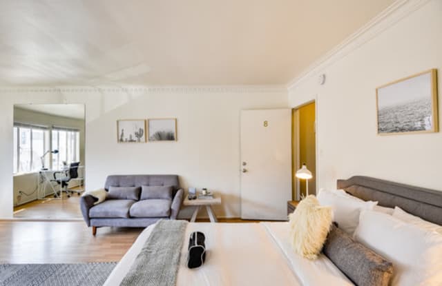 9430 Charleville Blvd - 9430 Charleville Boulevard, Beverly Hills, CA 90212
